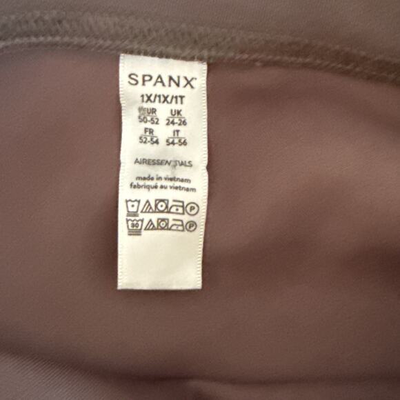 Spanx One Shoulder Sweatshirt in Smoke Size 1X AirEssentials - Picture 3 of 4